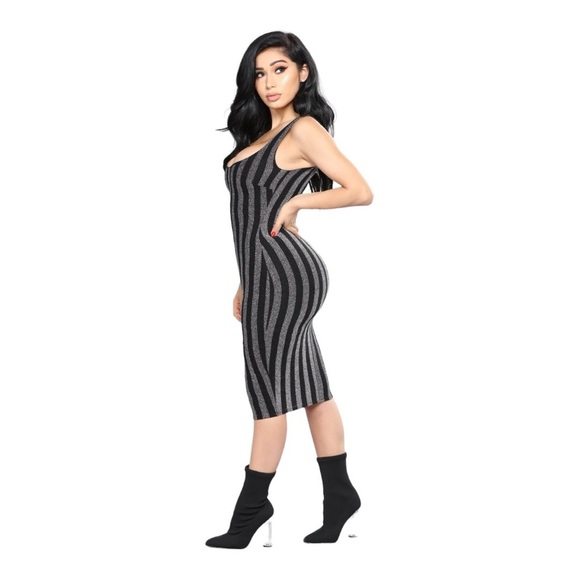 Fashion Nova Feast Stripped Dress - Picture 3 of 4
